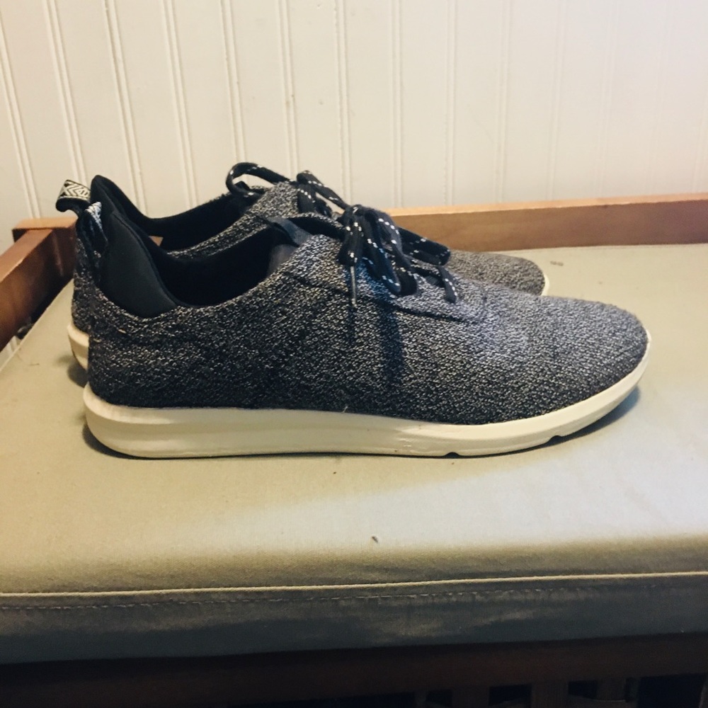 Toms Women’s Cabrillo Sneakers